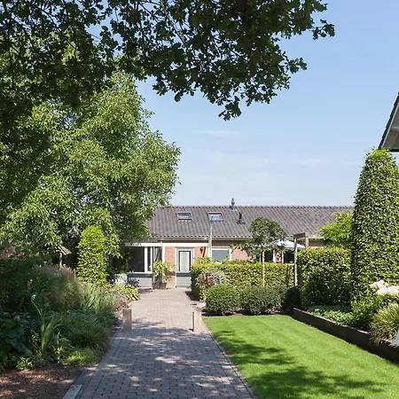 Den Achterhof *
