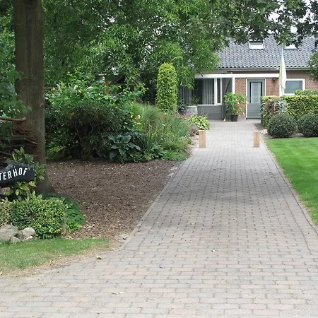 Den Achterhof * Uden