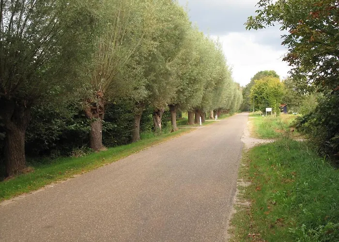 Den Achterhof Bed and Breakfast Uden